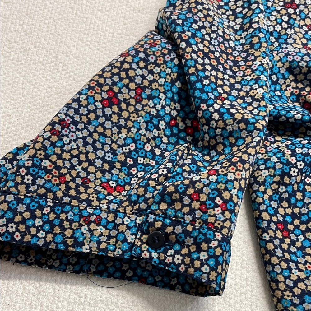 Catherines 2X Floral Blue Women's Top Maggie Barnes plus size blouse button-down - Picture 6 of 6